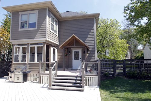 BORIS MINKEVICH / WINNIPEG FREE PRESS 37 Lawndale Avenue in the Norwood Flats. View of back of house. May 17, 2016.