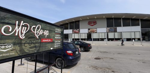 WAYNE GLOWACKI / WINNIPEG FREE PRESS    The CO-OP grocery store on Main St. will be closing.  May 18  2016