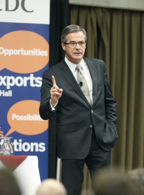 WAYNE GLOWACKI / WINNIPEG FREE PRESS     Peter Hall, the chief economist with Export Development Canada gave a speech about the state of affairs in the world of exports. The presentation Thursday was held in the RBC Convention Centre. Martin Cash  story May 19  2016