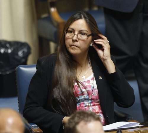 WAYNE GLOWACKI / WINNIPEG FREE PRESS     Judy Klassen, Liberal MLA for Kewatinook adjusts her ear piece at question period Thursday in the Manitoba Legislature.  Nick Martin story May 19  2016