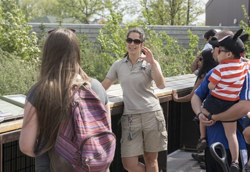 DAVID LIPNOWSKI / WINNIPEG FREE PRESS  Zookeeper Cassandra Smardenka during Keep Talk at the Assiniboine Park Zoo Sunday May 22, 2016.