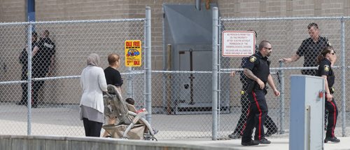 WAYNE GLOWACKI / WINNIPEG FREE PRESS     Winnipeg Police at the Prairie Rose School at 105 Lucas Ave. Wednesday morning.     May 25   2016