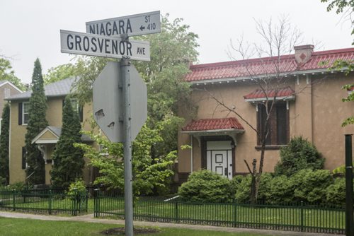 DAVID LIPNOWSKI / WINNIPEG FREE PRESS  The proposed cell tower at the corner of  Niagara St and Grosvenor Ave (there is currently an MTS switching station that looks like a residential property there), photographed Wednesday May 25, 2016.