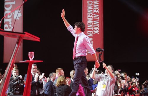 RUTH BONNEVILLE / WINNIPEG FREE PRESS  The Right Honorable Justin Trudeau waves to the crowd as he makes his way to the podium to give the Keynote Address at Liberal Convention at The RBC Convention Centre in Winnipeg Saturday.    May 28, , 2016