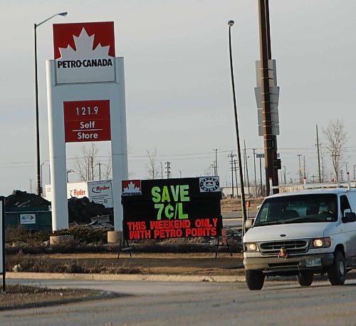 BORIS MINKEVICH / WINNIPEG FREE PRESS  080402 Various gas stations selling gas for 121.9 per litre.