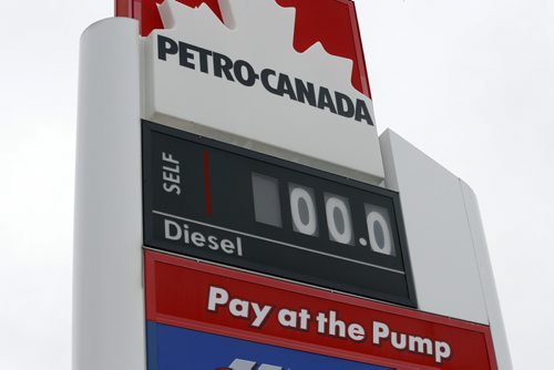 WAYNE GLOWACKI / WINNIPEG FREE PRESS   The Petro-Canada station on Grant Ave. at Nathaniel St. was out of gasoline Monday morning. Murray McNeill story  June 6   2016