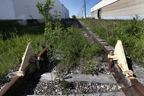 JOHN WOODS / WINNIPEG FREE PRESS A railway spur line off Mountain Ave Monday, June 7, 2016.