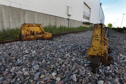 JOHN WOODS / WINNIPEG FREE PRESS A railway spur line off Mountain Ave Monday, June 7, 2016.