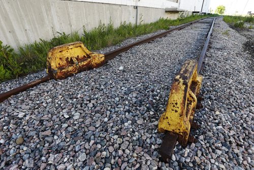 JOHN WOODS / WINNIPEG FREE PRESS A railway spur line off Mountain Ave Monday, June 7, 2016.