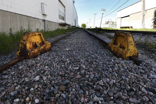 JOHN WOODS / WINNIPEG FREE PRESS A railway spur line off Mountain Ave Monday, June 7, 2016.