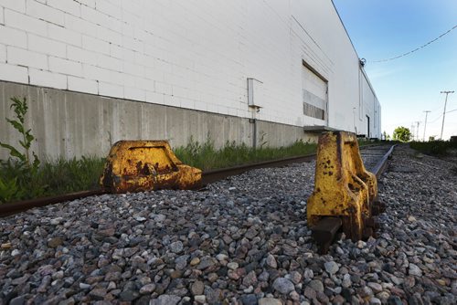 JOHN WOODS / WINNIPEG FREE PRESS A railway spur line off Mountain Ave Monday, June 7, 2016.