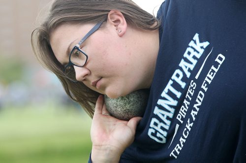 JOE BRYKSA / WINNIPEG FREE PRESS Preview for the 2016 Milk Provincial High School Track & Field Championships June 9-11 to be held in Brandon, Manitoba  Taylor Head of the Grant Park Pirates practicing Shot Put  .-June 08 , 2016.(See Melissa Martin  story)