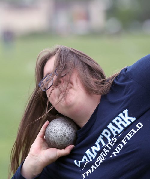 JOE BRYKSA / WINNIPEG FREE PRESS   Preview for the 2016 Milk Provincial High School Track & Field Championships June 9-11 to be held in Brandon, Manitoba  Taylor Head of the Grant Park Pirates practicing Shot Put  .-June 08 , 2016.(See Melissa Martin  story)