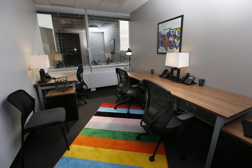 WAYNE GLOWACKI / WINNIPEG FREE PRESS     This is the three person work station office in the new Regus workspace at 330 St. Mary Avenue. Bailey Hildebrand  story. June 8  2016