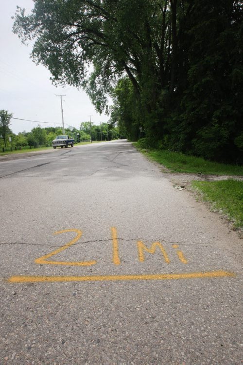 JOE BRYKSA / WINNIPEG FREE PRESS  Mile 21 of the Manitoba full marathon- Oakenwald/North dr .(See 49.8 Marathon course  story)