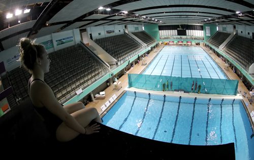 TREVOR HAGAN / WINNIPEG FREE PRESS Brooke Bouchard, 17, a diver from at Pan Am Pool, during the 2016 Manitoba Diving Provincial Championships, Saturday, June 18, 2016. For Scott Billeck story