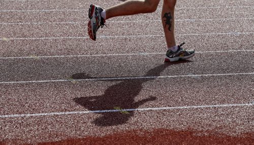 TREVOR HAGAN / WINNIPEG FREE PRESS Participants in the 2016 Manitoba Marathon near the finish line at the University of Manitoba, Sunday, June 19, 2016.