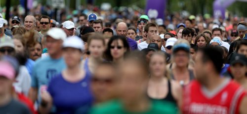 TREVOR HAGAN / WINNIPEG FREE PRESS Winnipeg Free Press 10k participants at the 2016 Manitoba Marathon leave the start line at the University of Manitoba, Sunday, June 19, 2016.