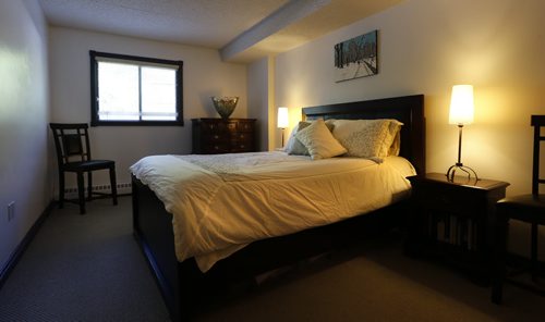 WAYNE GLOWACKI / WINNIPEG FREE PRESS  Homes. Condo at Unit # 1109 at 70 Plaza Drive, Sterling Towers .  The master bedroom.  The realtor is Eric Neumann.  Todd Lewys story  June 21  2016