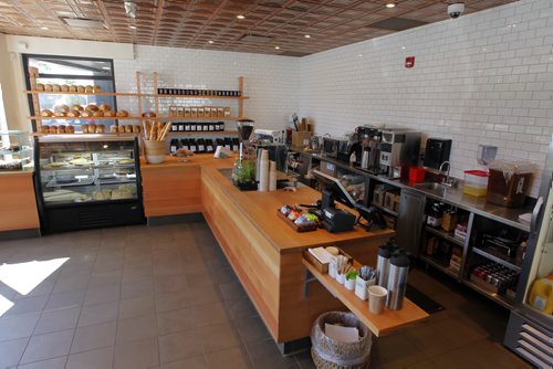 BORIS MINKEVICH / WINNIPEG FREE PRESS The Stellas at 1463 Pembina (at Clarence) has a take out bakery inside that has fresh and yummy baking for sale.. Alison Gillmor review. June 28, 2016.