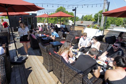 BORIS MINKEVICH / WINNIPEG FREE PRESS The Stellas at 1463 Pembina (at Clarence) has a roof top patio that is nice. Alison Gillmor review. June 28, 2016.