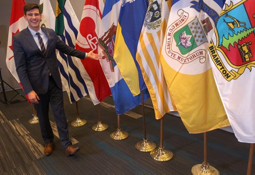 JOE BRYKSA / WINNIPEG FREE PRESSEdmonton Mayor Don Iveson shows off his civic flag at  the Federation of Canadian Municipalities Big City Mayors Conference at the RBC Convention Centre in Winnipeg . -June 02 , 2016.(See Aldo Santin  story)