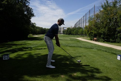 ZACHARY PRONG / WINNIPEG FREE PRESS  James Love takes a shot during the Players Cup at the Niakwa Golf Course on July 7, 2016.