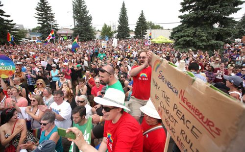 RUTH BONNEVILLE / WINNIPEG FREE PRESS  Thousands gather on the steps of City Hall to celebrate Steinbach's 1st ever Pride march Saturday/   July 09, 2016