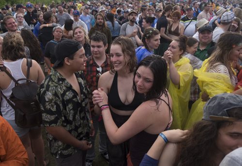 ZACHARY PRONG / WINNIPEG FREE PRESS  People enjoy live music at Folkfest on July 9, 2016.