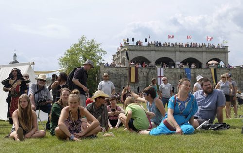 ZACHARY PRONG / WINNIPEG FREE PRESS  Onlookers watch the Scottish Heavy Games at the Cooks Creek Medieval Festival on July 16, 2016.