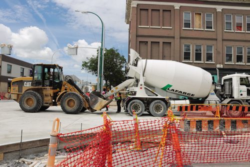 Canstar Community News July 14, 2016 - Selkirk Avenues construction are taking too many parking spots, making it difficult for customers to shop art businesses around the area. (Ligia Braidotti/Canstar Community News)