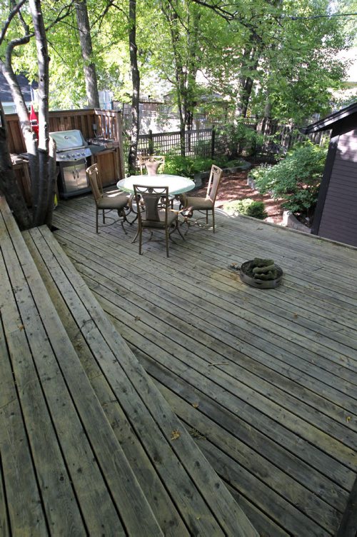 BORIS MINKEVICH / WINNIPEG FREE PRESS HOMES - 245 WATERLOO STREET - Large back deck. July 26, 2016