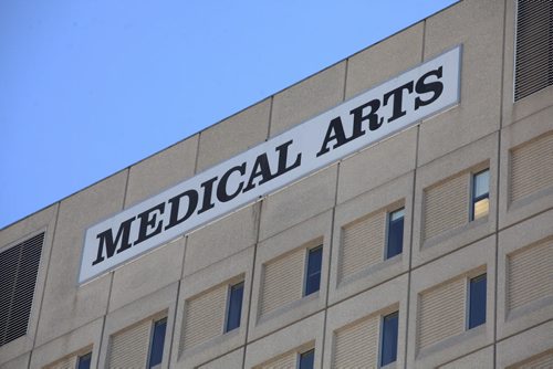 RUTH BONNEVILLE / WINNIPEG FREE PRESS  Photo of the Medical Arts Building on Kennedy street for story about the Manitoba Liquor & Lotteries purchase and conversion of building.  See Larry Kusch story.    July 28, 2016