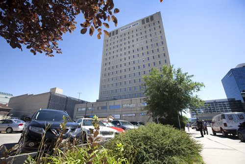 RUTH BONNEVILLE / WINNIPEG FREE PRESS  Photo of the Medical Arts Building on Kennedy street for story about the Manitoba Liquor & Lotteries purchase and conversion of building.  See Larry Kusch story.    July 28, 2016