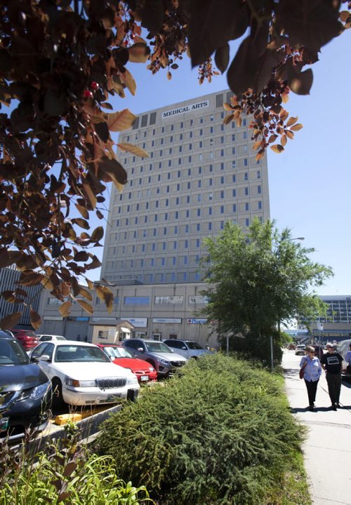 RUTH BONNEVILLE / WINNIPEG FREE PRESS  Photo of the Medical Arts Building on Kennedy street for story about the Manitoba Liquor & Lotteries purchase and conversion of building.  See Larry Kusch story.    July 28, 2016