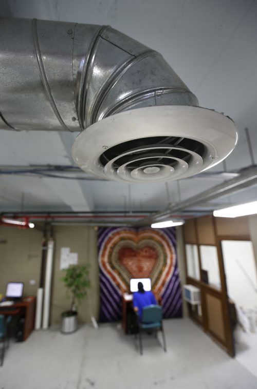 WAYNE GLOWACKI / WINNIPEG FREE PRESS  Saturday Special. Cool air blows out of an air condition vent in the transition services program area  in the Siloam Mission. Randy Turner story July 28 2016