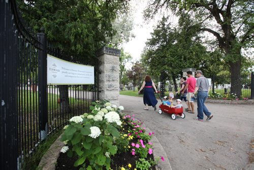 RUTH BONNEVILLE / WINNIPEG FREE PRESS  Series on cemeteries.  Elmwood Cemetery, off Hespeler Avenue.  Many families and area residents use the scenic cemetery grounds to walk, run or jog along circular roads that run through the park.   See Bill Redekop story.   Aug 03, 2016