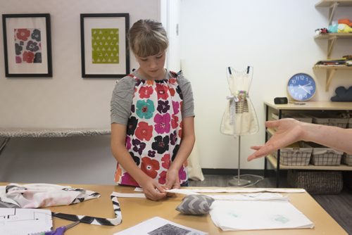 ZACHARY PRONG / WINNIPEG FREE PRESS  Abby, 11, works on her tote bag at the Sew Fun Studio. August 12, 2016.