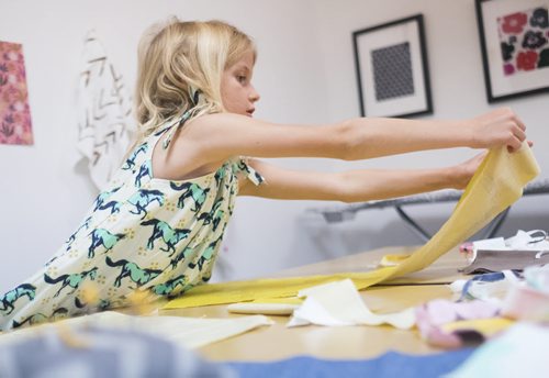 ZACHARY PRONG / WINNIPEG FREE PRESS  Sadie, 8, works on her tote bag at the Sew Fun Studio. August 12, 2016.