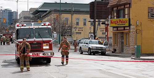 BORIS MINKEVICH / WINNIPEG FREE PRESS  080504 Scene where a possible gas explosion happened on King Street near Alexander Ave.