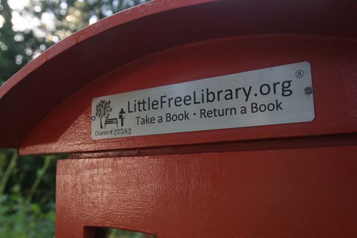 JOE BRYKSA / WINNIPEG FREE PRESS Little Free Library- 294 Maplewood- Aug 16, 2016 -(  See 49.8 Little Free Library story)