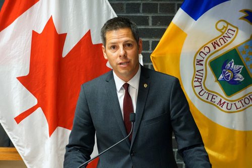 TYLER WALSH / WINNIPEG FREE PRESS Winnipeg mayor Brian Bowman speaks to media at City Hall about the release of the 2016 City of Winnipeg Population, Housing and Economic Forecast. 160817 - Wednesday, Aug. 17, 2016