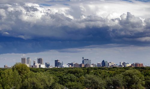 BORIS MINKEVICH / WINNIPEG FREE PRESS Weather photo standup. Clouds hang over the Winnipeg skyline. Photo taken from Westview Park, or "Garbage Hill" as it's commonly known  as. No story to go with this photo. August 18, 2016