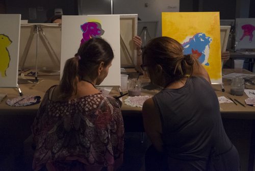 ZACHARY PRONG / WINNIPEG FREE PRE  Carla Monroe, left, and Natalie Dickens paint "Andy Warhol inspired" paintings during a class open to the public at the Winnipeg Art Gallery (WAG) Studio on August 18, 2016. Tickets to the event went to support the WAG Youth and Outreach Programs.