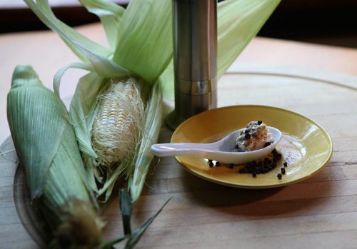 RUTH BONNEVILLE  / WINNIPEG FREE PRESS  ENT Food Front For Wendy King's Corn-on-the-cob toppings.   Pepper and cumin butter.   Aug 19 / 2016