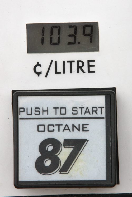 JOE BRYKSA / WINNIPEG FREE PRESSGas at 103.9 cent a litre at Petro-Canada Selkirk Ave and McPhillips( See story)  - Aug 23, 2016