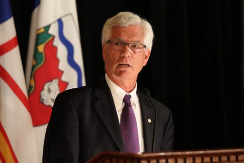 RUTH BONNEVILLE / WINNIPEG FREE PRESS  The Honourable Jim Carr  Canadas Minister of Natural Resources, at  press conference at Fort Garry Place about agreeing to collaborating with Cliff Cullen, Manitobas Minister of Growth, Enterprise and Trade, on priorities for upcoming year Tuesday.   See story.   Aug 23 / 2016