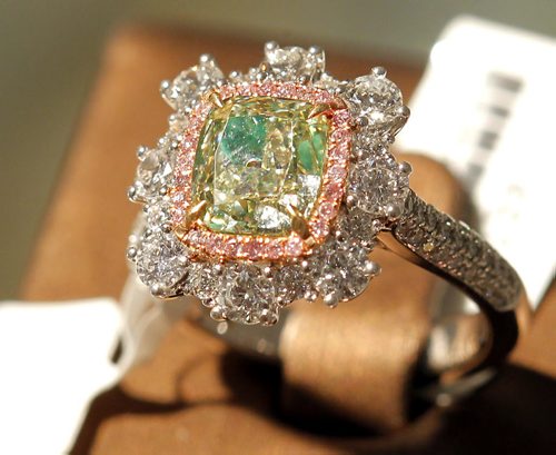 BORIS MINKEVICH / WINNIPEG FREE PRESS COLOURED DIAMONDS FEATURE - This is a rare green coloured stone set with other diamonds in a ring.  Photo taken at Gurevich Gallery (200-62 Albert Street in Winnipeg). For Jen Zoratti story. August 25, 2016