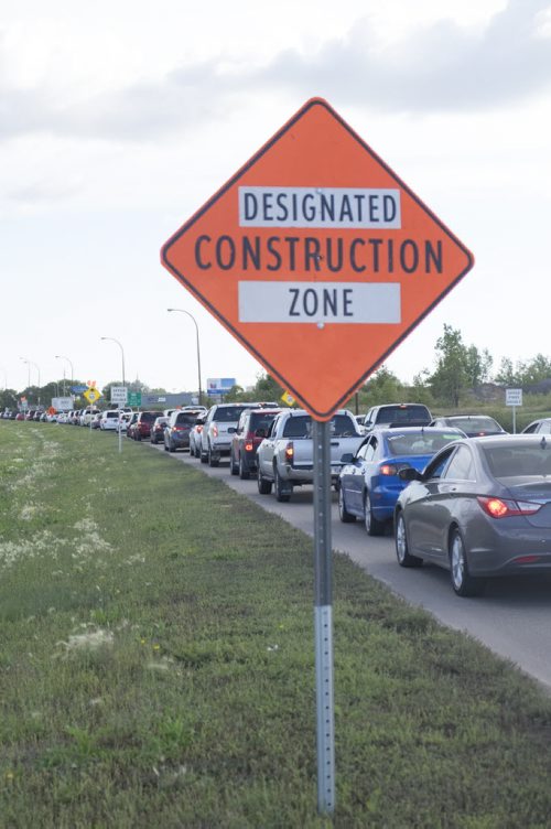 ZACHARY PRONG / WINNIPEG FREE PRESS  Traffic backed up on Lagimodiere Blvd due to construction that limited southbound traffic to one lane at 5:41 p.m.