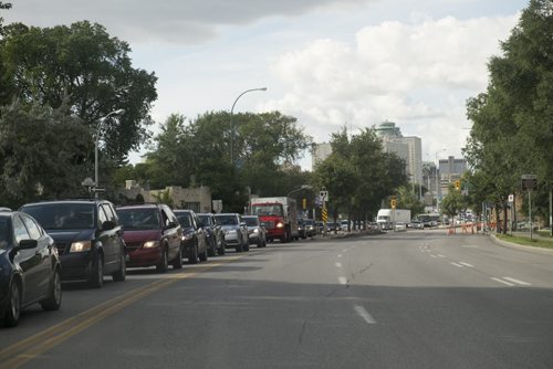 ZACHARY PRONG / WINNIPEG FREE PRESS  Traffic backed up on St. Mary's Road near Walmer Road at 4:53 p.m. due to construction. August 25, 2016.